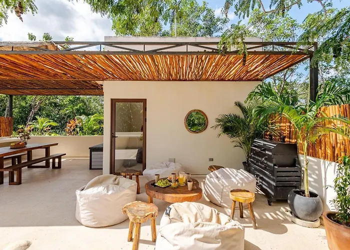 W Private Pool Ideal For Families Y Friends