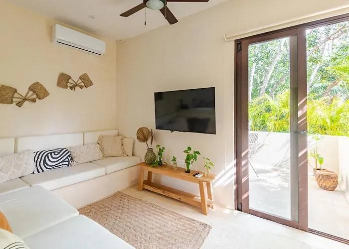 W Private Pool Ideal For Families Y Friends Hébergement de vacances *